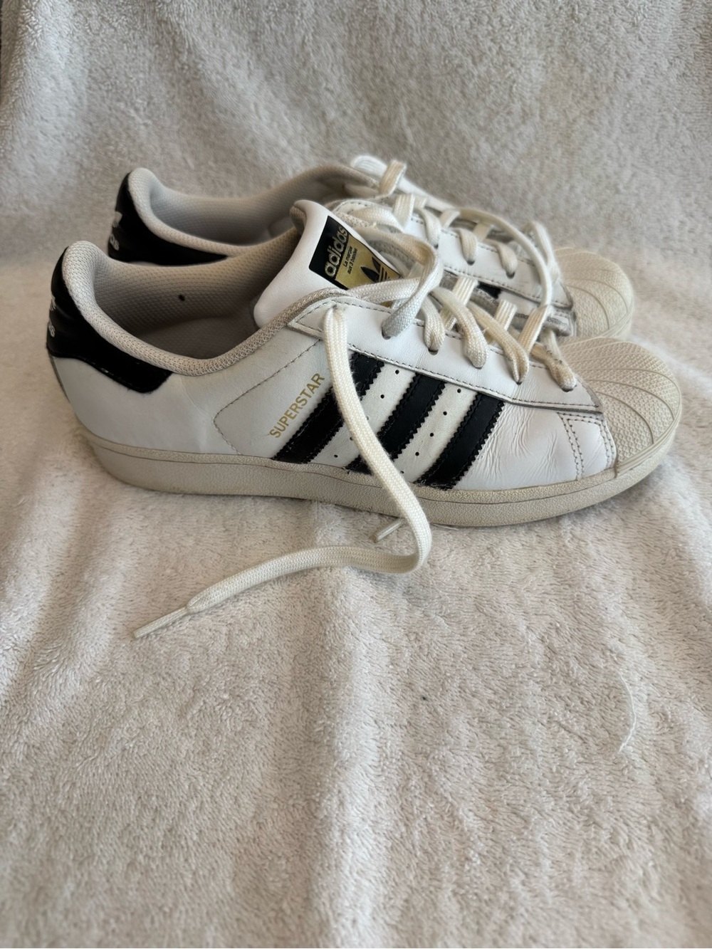 Adidas Originals Superstar White Black Gold Shell Toe Sneaker Womens Sz7 EG4958 - Picture 5 of 10